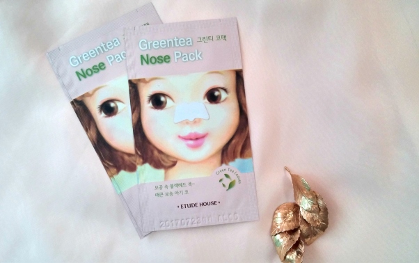 etude house green tea nose pack.jpg